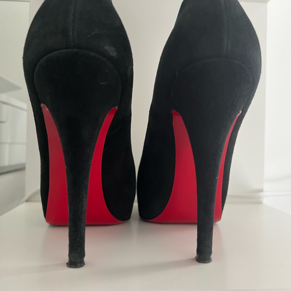 Red bottoms